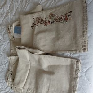Denim and Company large tan embroidered jeans 👖